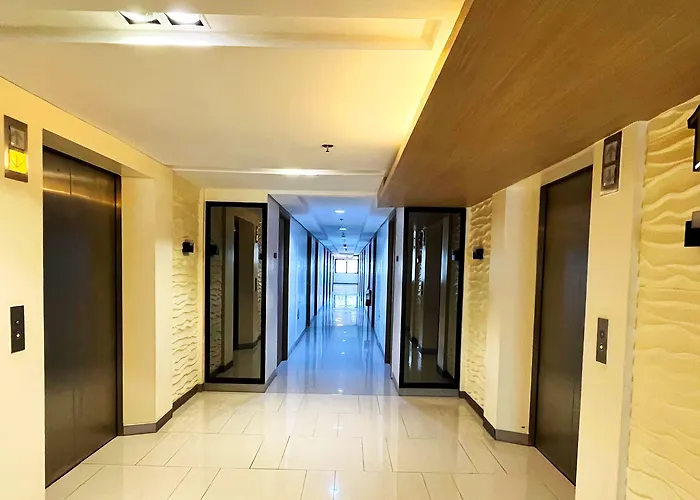 Shore 2 Residences Homestay *