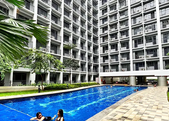 Shore 2 Residences Homestay *