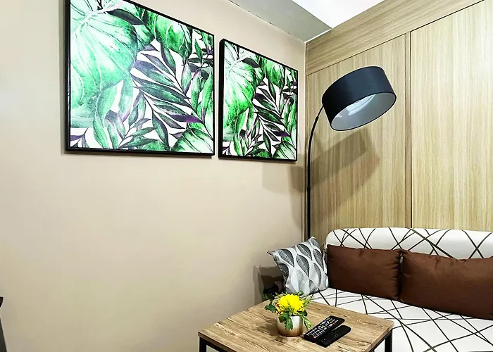 Shore 2 Residences Homestay *